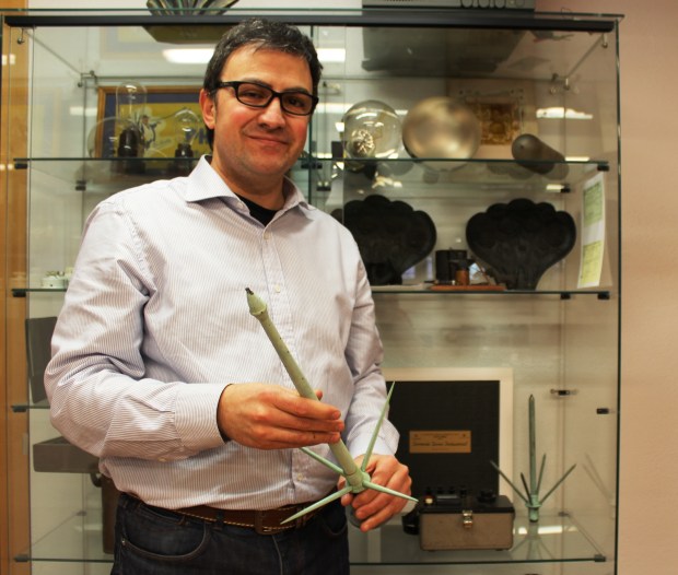 carles_torrente_amb_punta_parallamps_centanaria