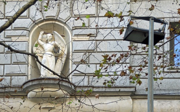 angel_custodi1_Fachada Banc Espanya