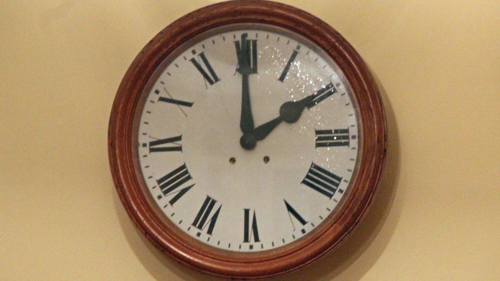 El reloj de la guerra | Freír corbatas y planchar huevos