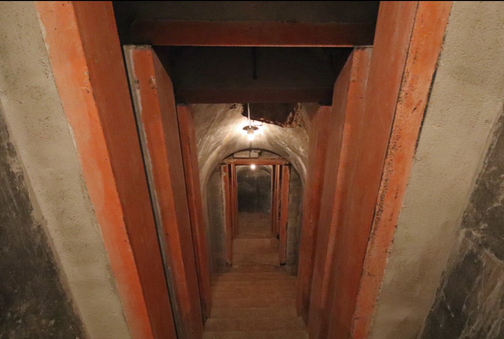 La imagen tiene un atributo ALT vacío; su nombre de archivo es refugi1.jpg